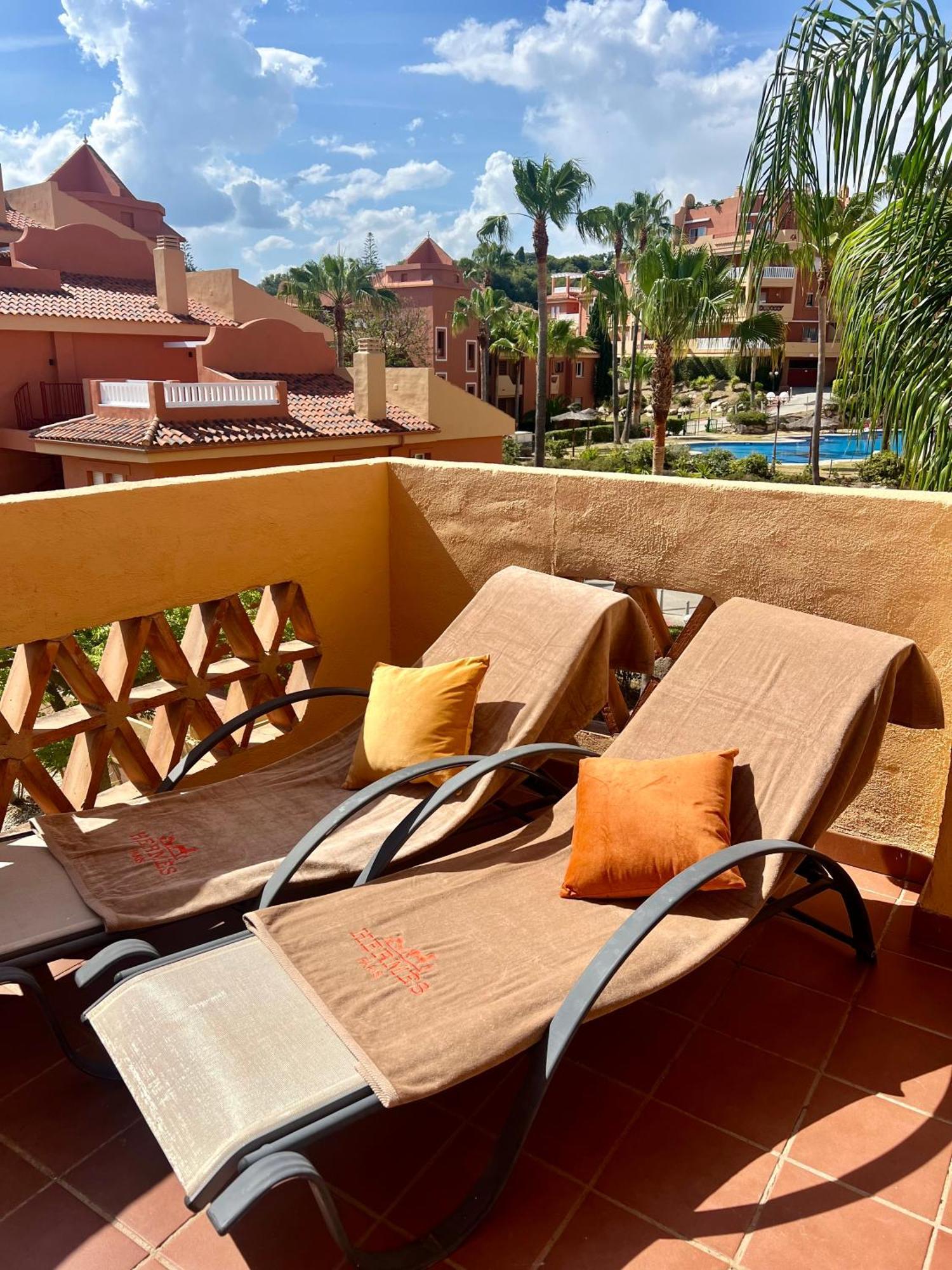 2 Bedroom 2 Bathroom Apartment Marbella East - La Reserva De Marbella Exterior foto